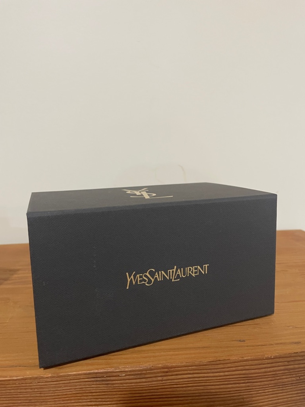 🍂 YSL GIFT BOX - Picture 2 of 8